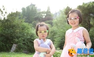 父母如何培养孩子的社交能力呢？