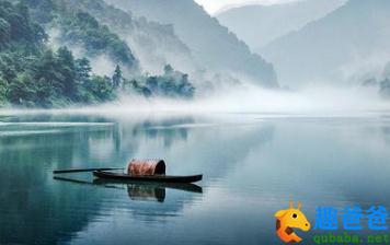 野渡无人舟自横