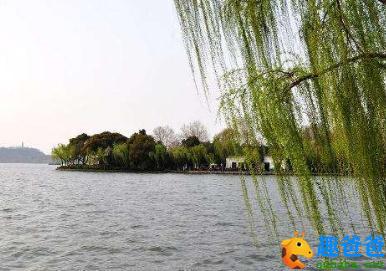 钱塘湖春行原文