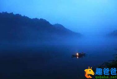 微微风簇浪，散作满河星